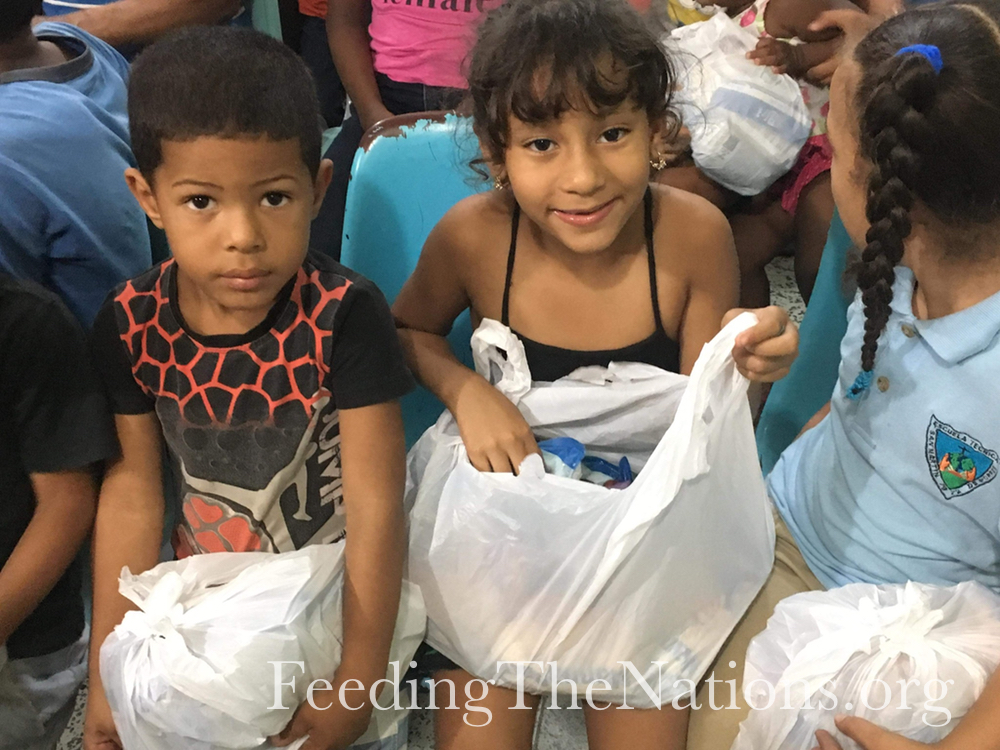 Dominican Republic Feeding over 1200 Families Feeding The Nations